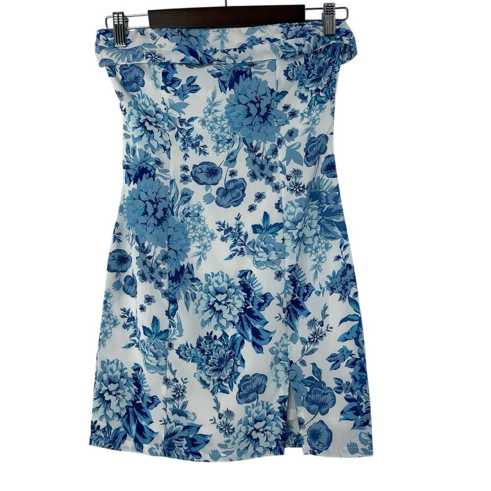 That’s So Fetch Strapless Blue White Floral Mini Dress Size 2